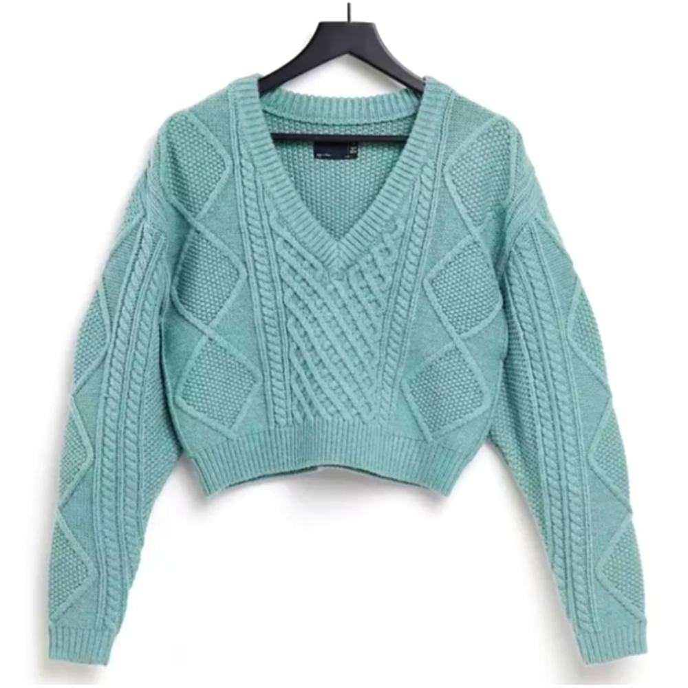 *SOLD* Slouchy V-Neck Ribbed Cable Knit Sweater in Sage, Size 4 Tall